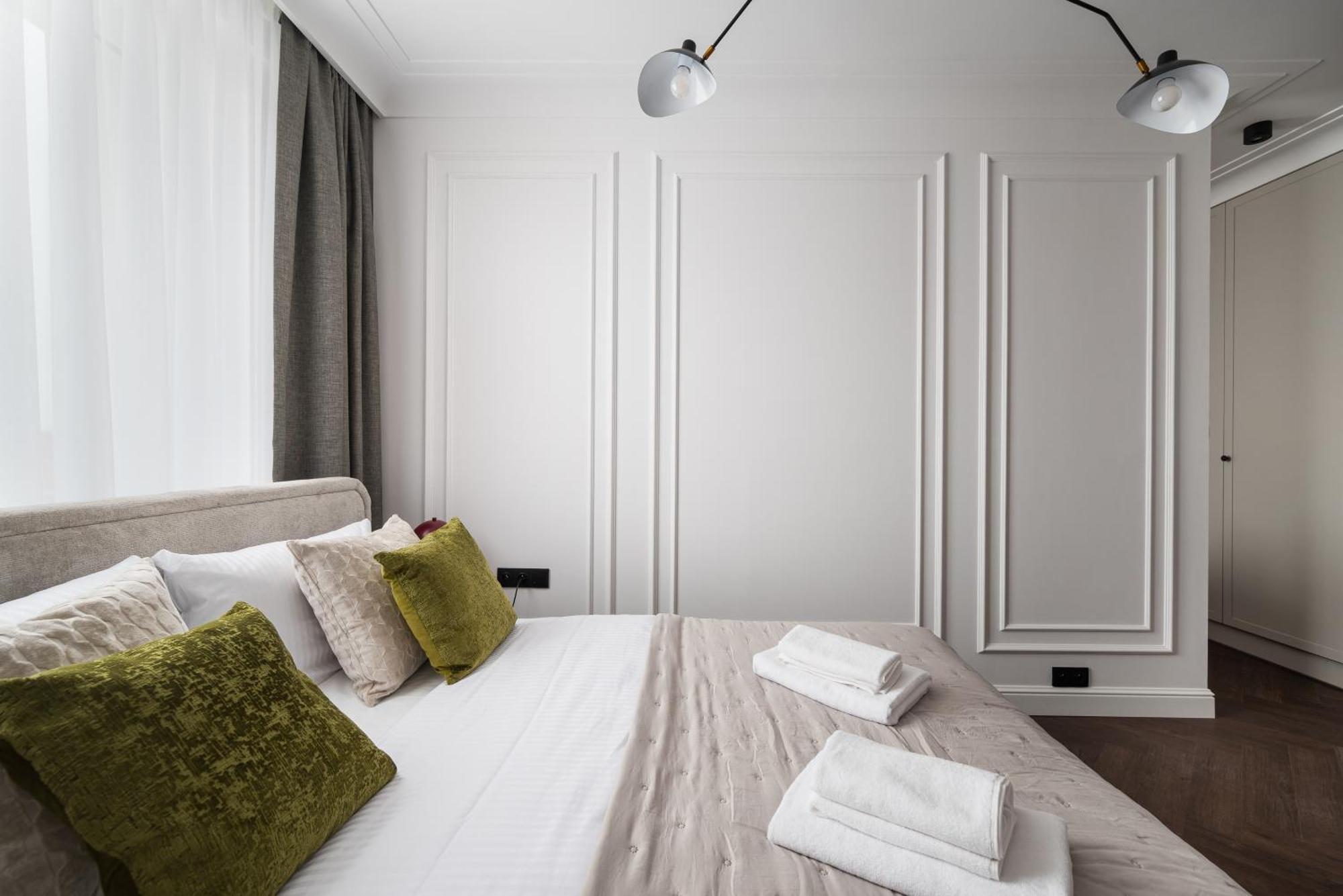 City Centre Deluxe Apartment Варшава Экстерьер фото